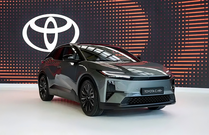 Toyota C-HR + Gambar resmi EV sing dirilis: Versi Dual-Motor AWD sing kasedhiya kanthi maksimal 600 km