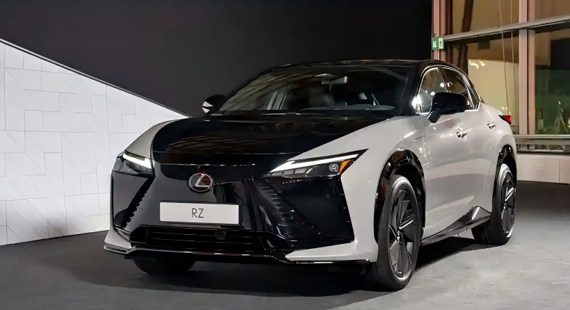 Lexus nyemplungake gambar resmi RZ anyar sing nampilake setir setir rodhane lan sistem steer-by-by wire