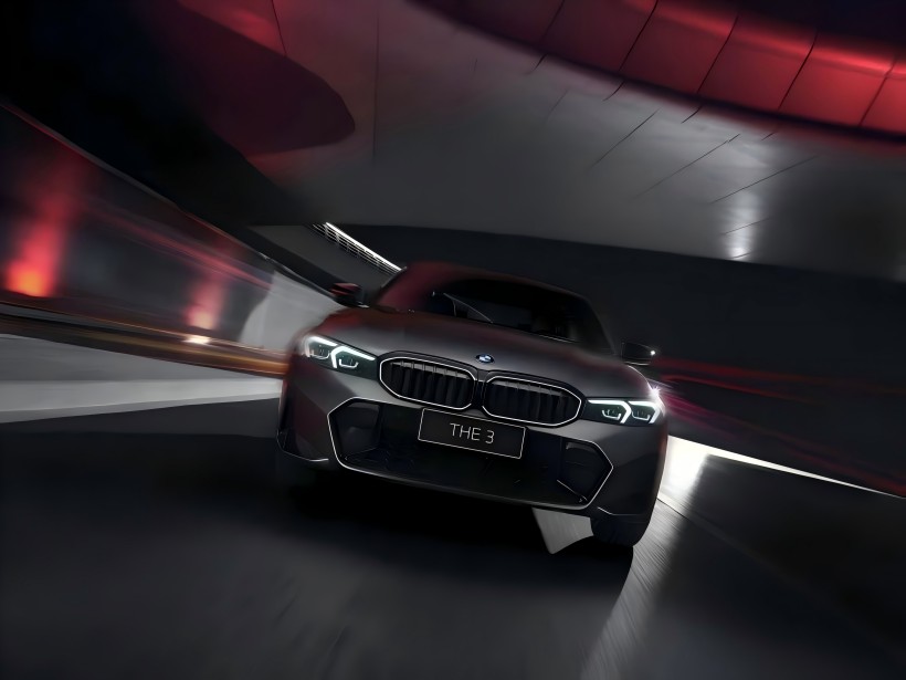 Gambar resmi BMW 3 Seried 50 taun ulang taun sing diwatesi wis dirilis. Diwatesi 2,500 unit lan dilengkapi cetak cetak eksklusif, lsp.