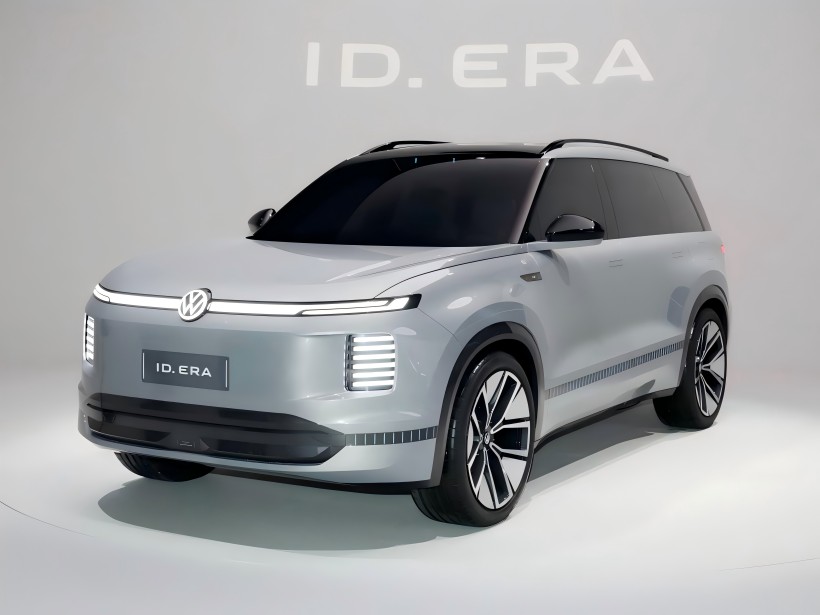 Versi produksi SUV lengkap-Range, Volkswagen id.era, samesthine bakal nggawe debut ing Tampilake Auto Guangzhou lan tekan pasar ing Q1 2026.