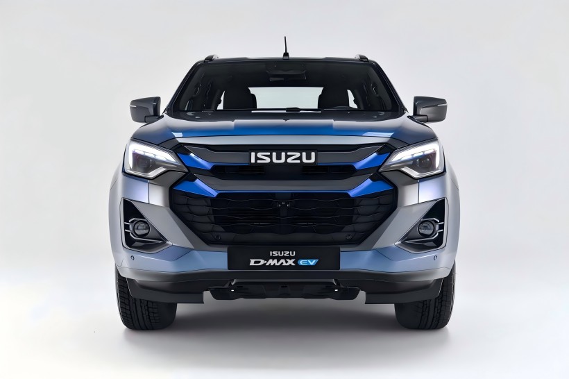 Isuzu ngeculake gambar resmi saka truk elektrik listrik D-Max ev kanthi dual-motor kabeh-rodertrain